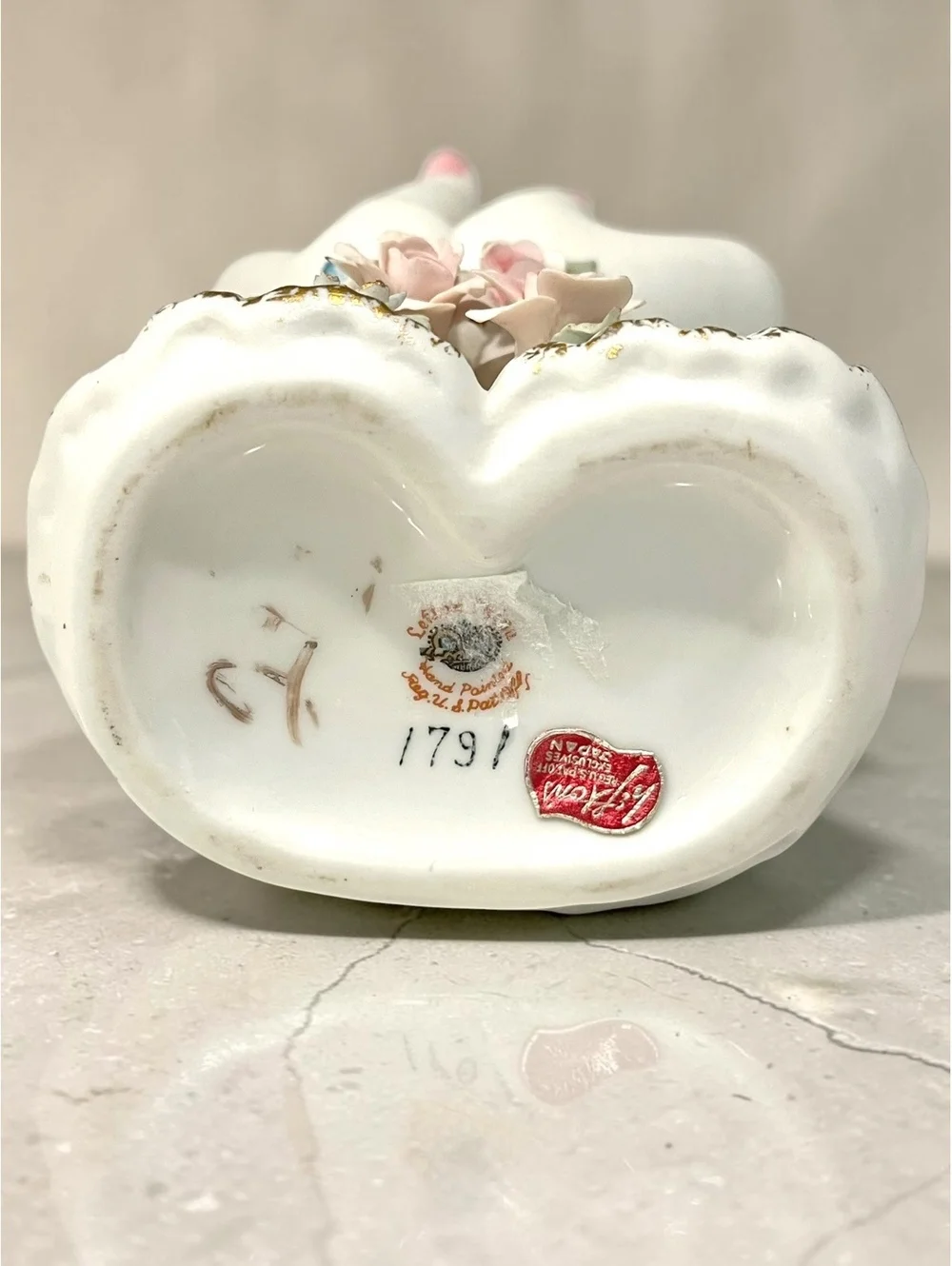 Vintage Lefton 1791 Lady Hands Bud Vase Bisque Porcelain Roses Japan 6.75”